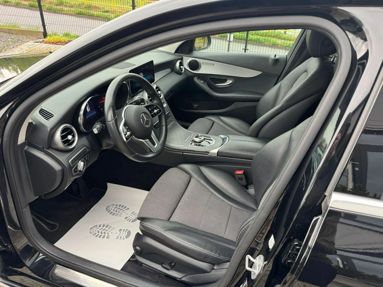 Mercedes C 220 - Zdjęcie 12