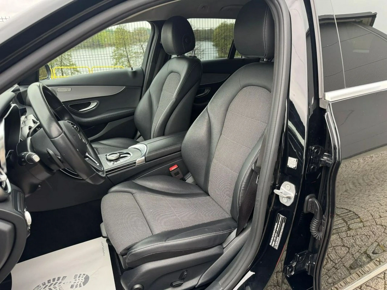 Mercedes C 220 - Zdjęcie 13