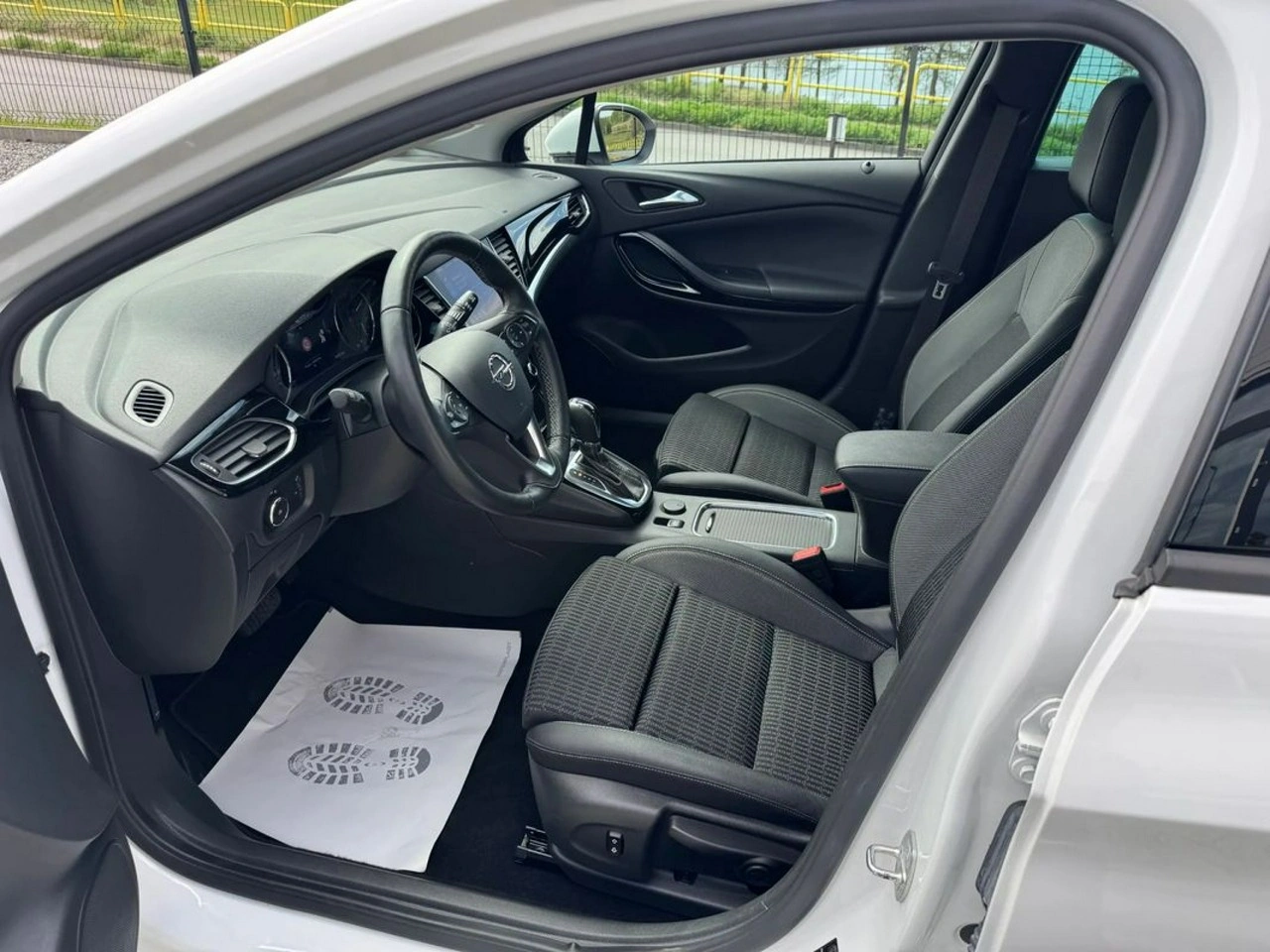 Opel Astra - Zdjęcie 12