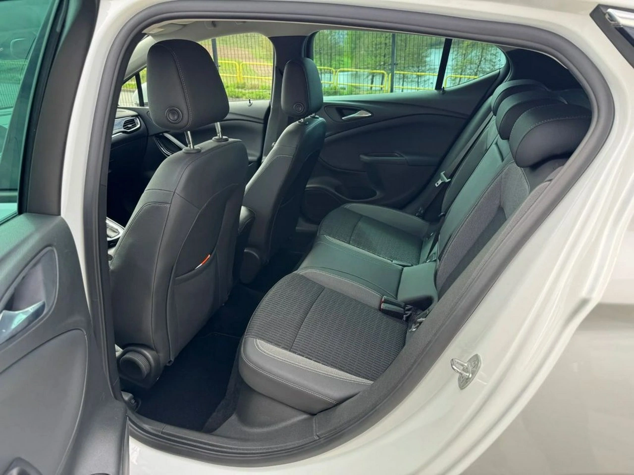 Opel Astra - Zdjęcie 16