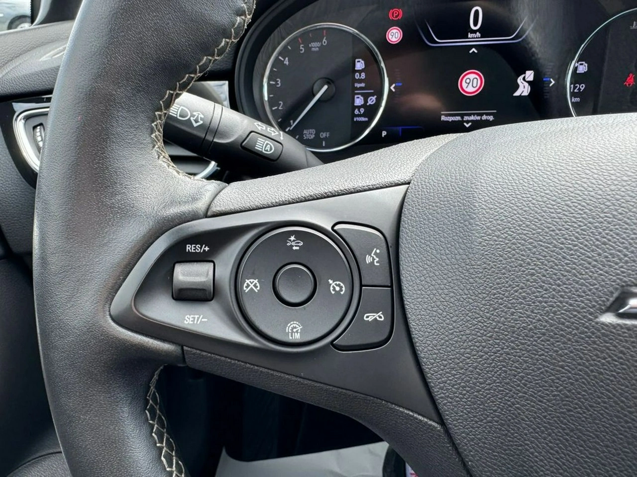 Opel Astra - Zdjęcie 30