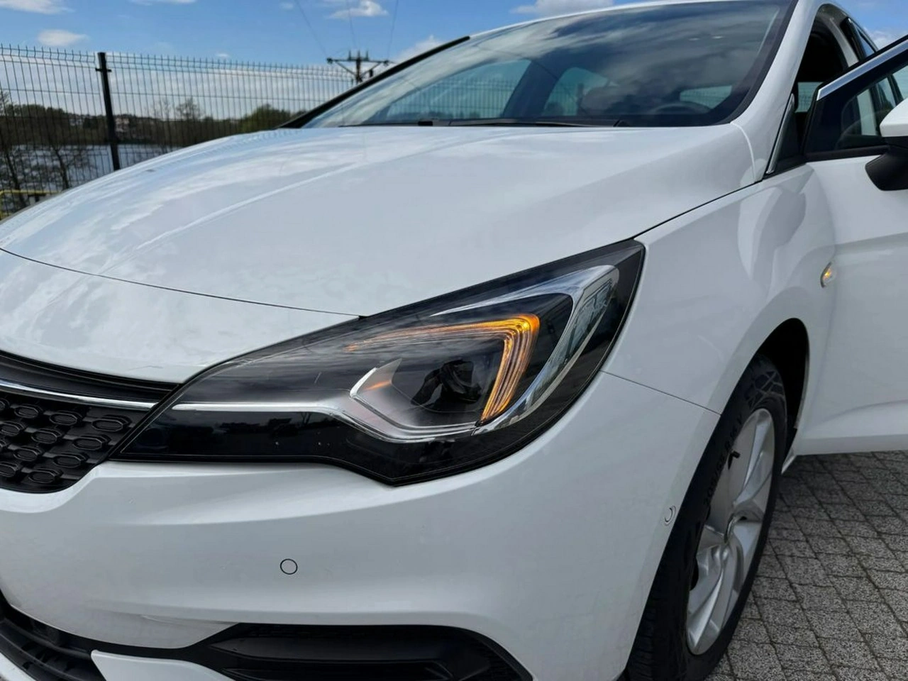 Opel Astra - Zdjęcie 4