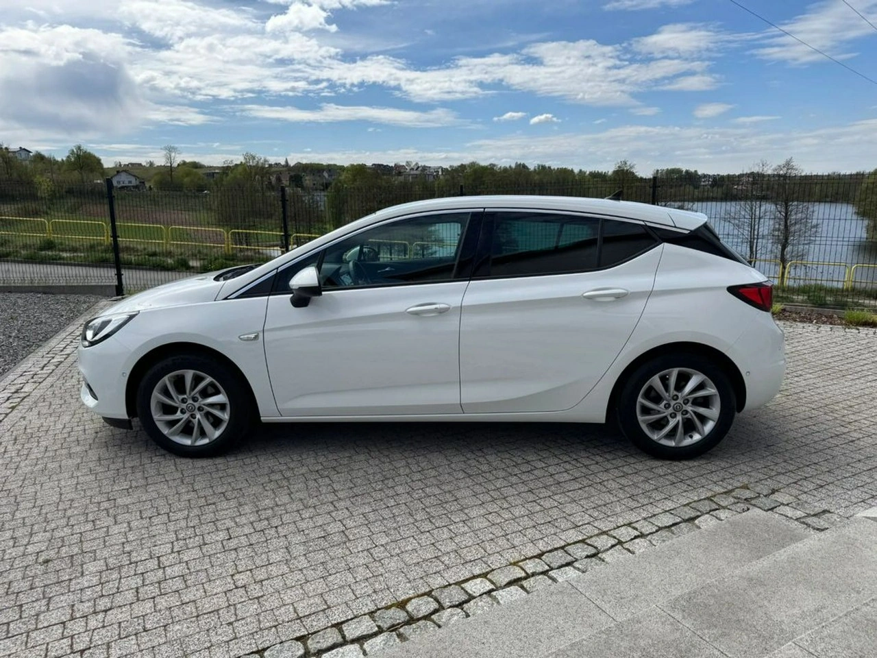 Opel Astra - Zdjęcie 5