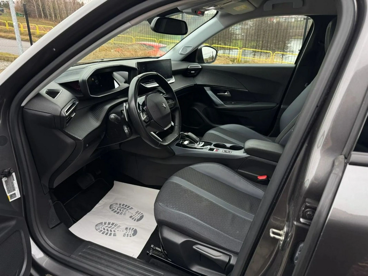 Peugeot 2008 - Zdjęcie 11