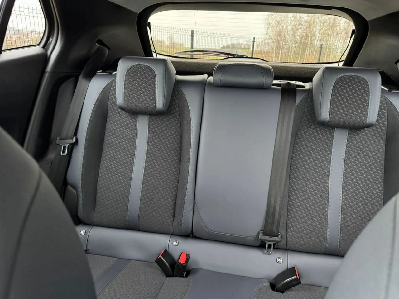 Peugeot 2008 - Zdjęcie 15