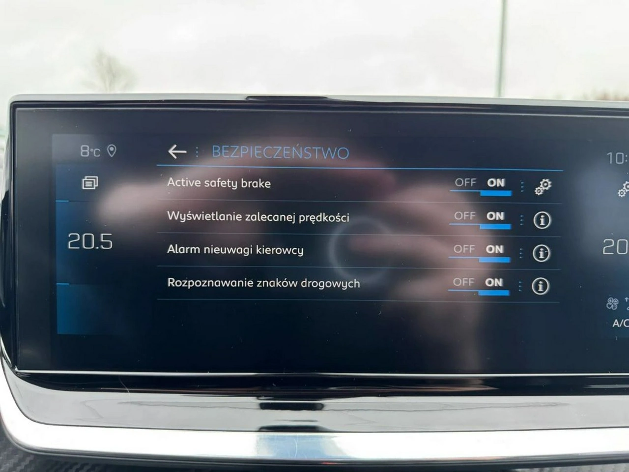 Peugeot 2008 - Zdjęcie 24