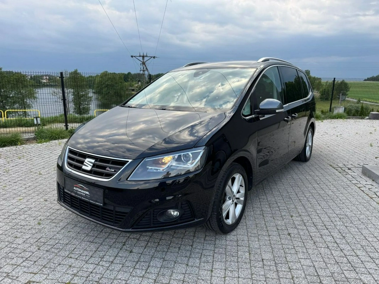 Seat Alhambra - Główne zdjęcie