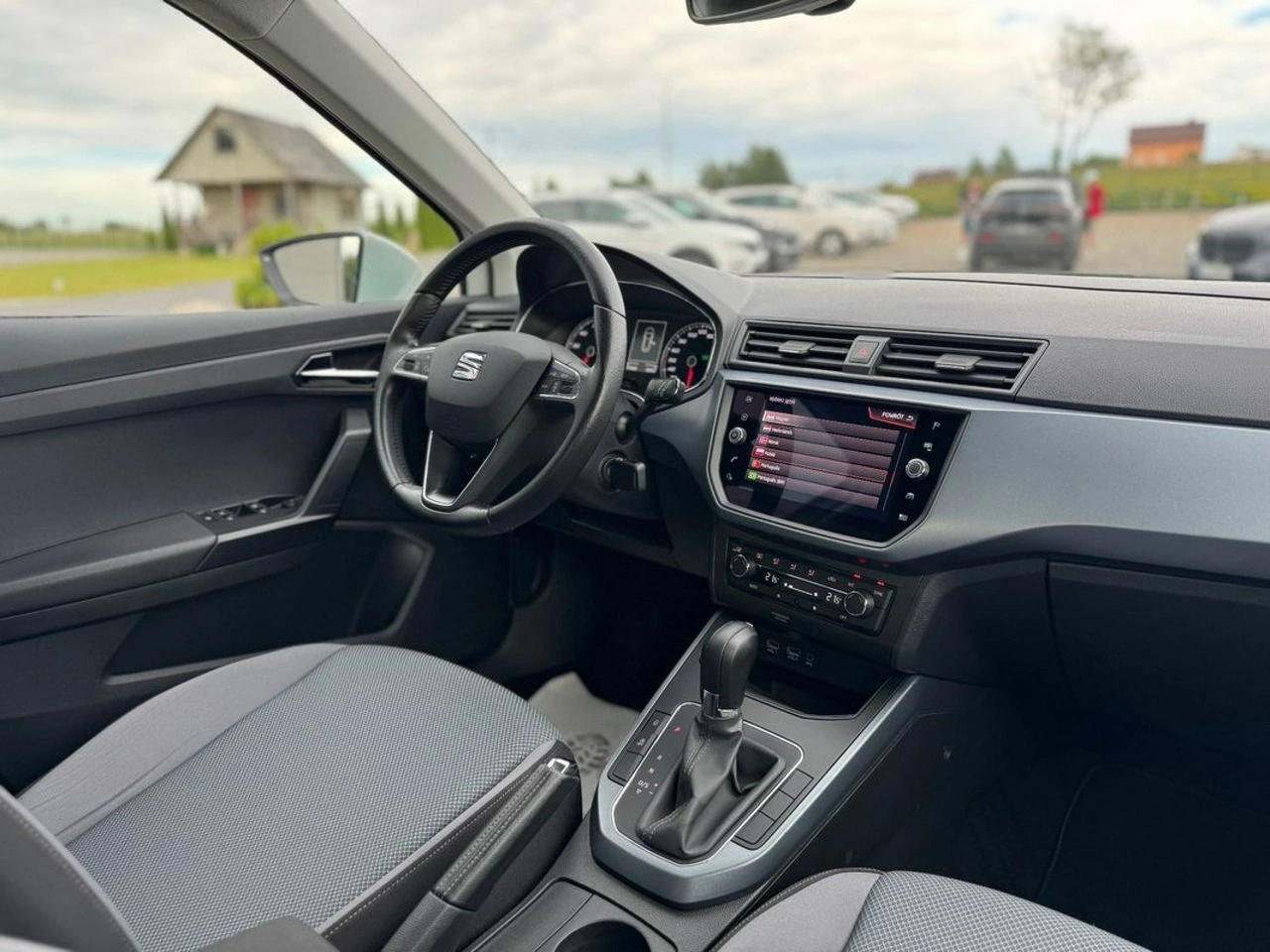 Seat Arona - Zdjęcie 12