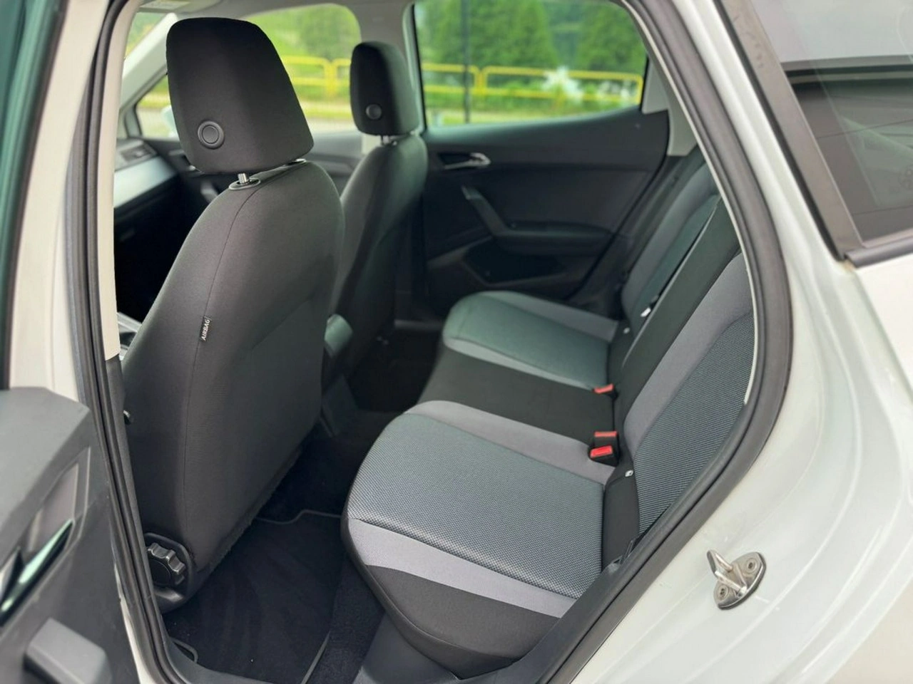 Seat Arona - Zdjęcie 13