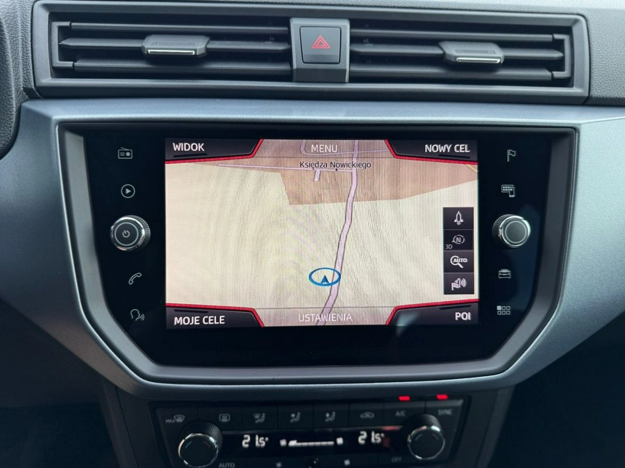 Seat Arona - Zdjęcie 23