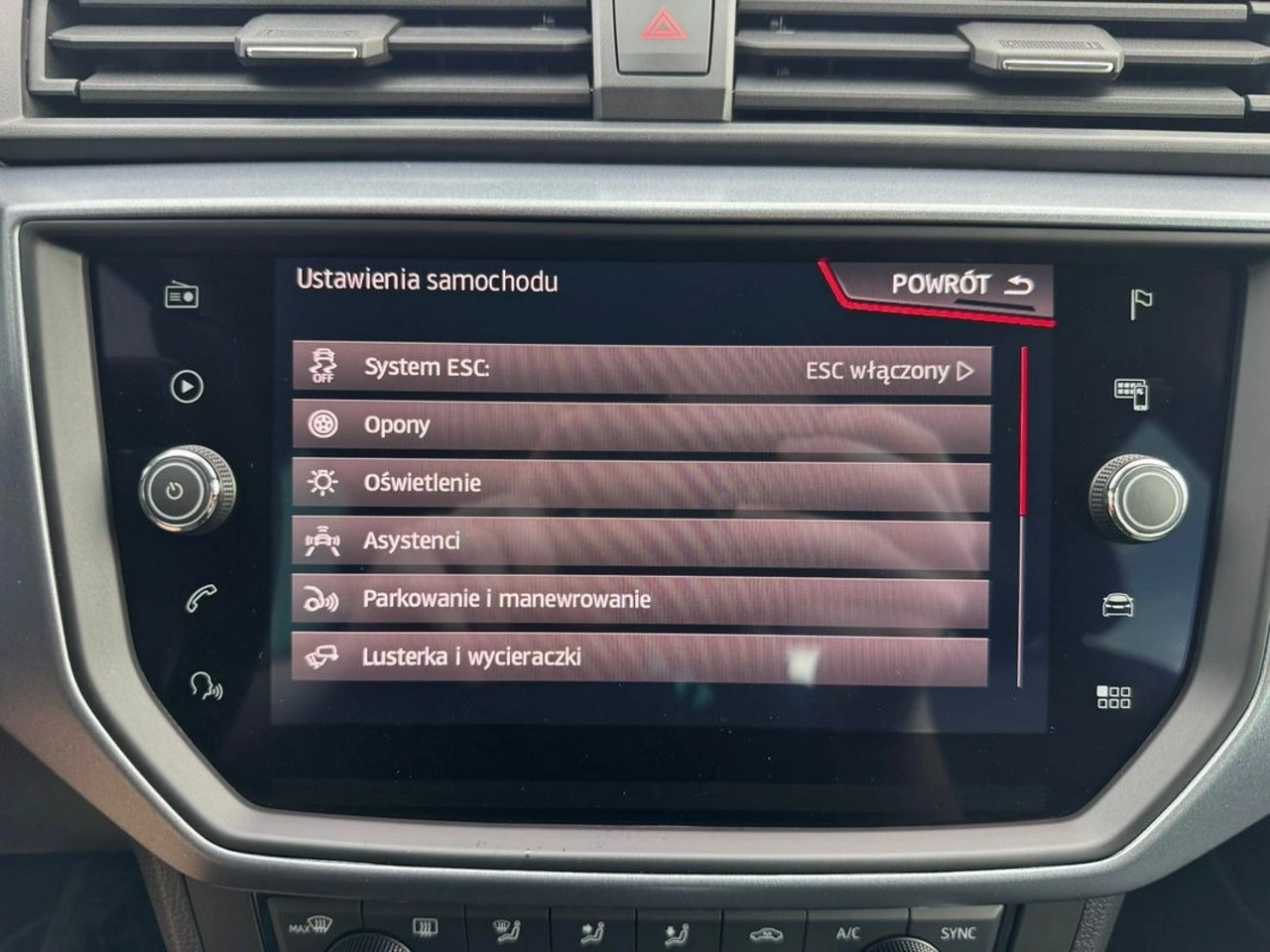 Seat Arona - Zdjęcie 24