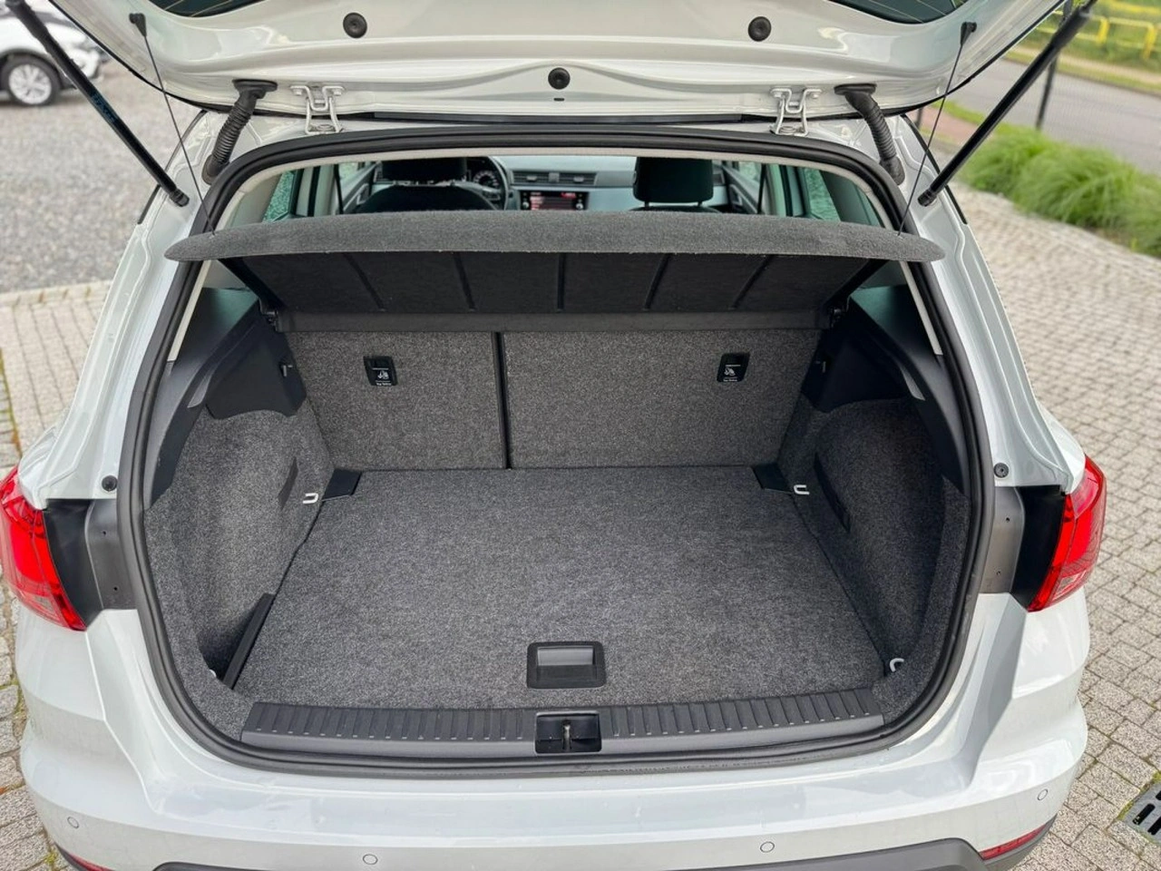 Seat Arona - Zdjęcie 33