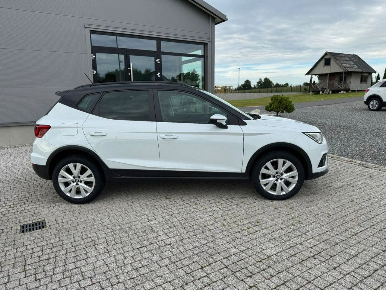 Seat Arona - Zdjęcie 4