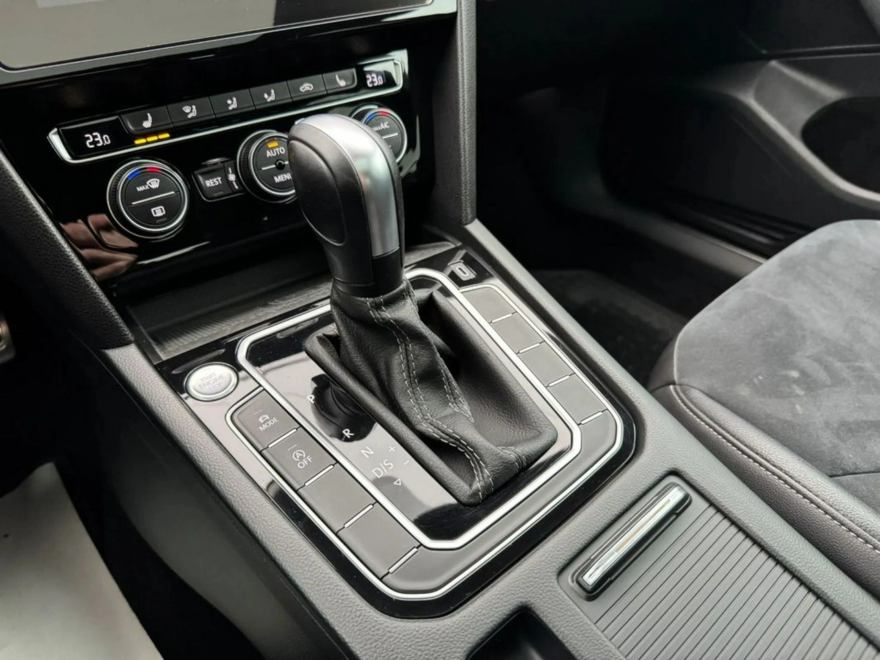 Volkswagen Arteon - Zdjęcie 34