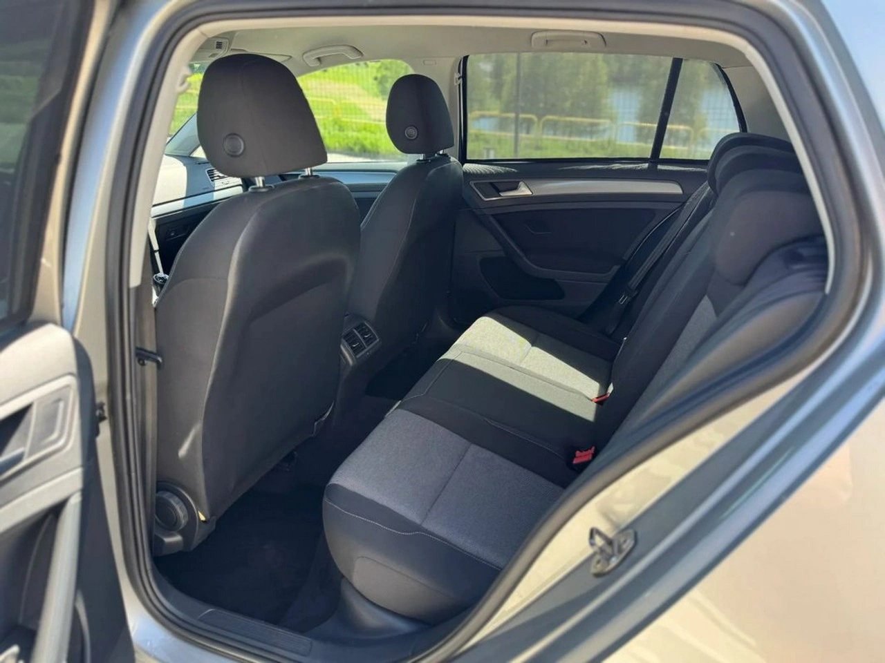 Volkswagen Golf - Zdjęcie 14