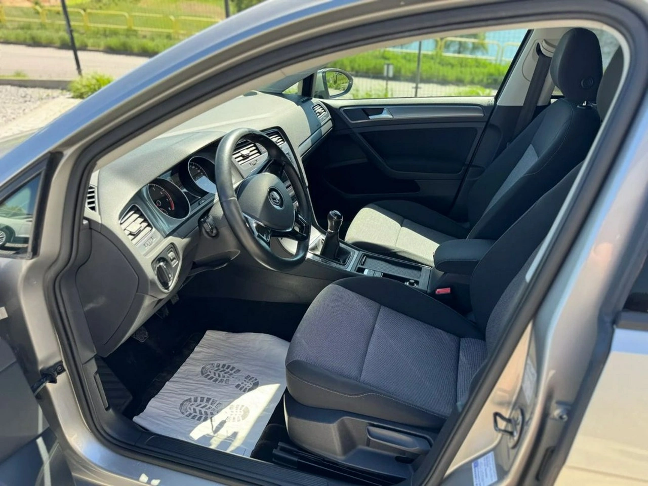 Volkswagen Golf - Zdjęcie 9
