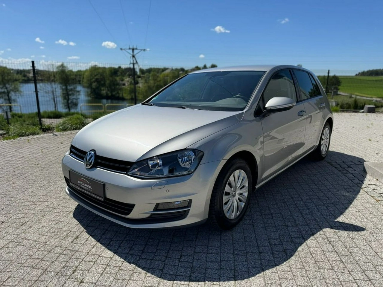 Volkswagen Golf - Główne zdjęcie