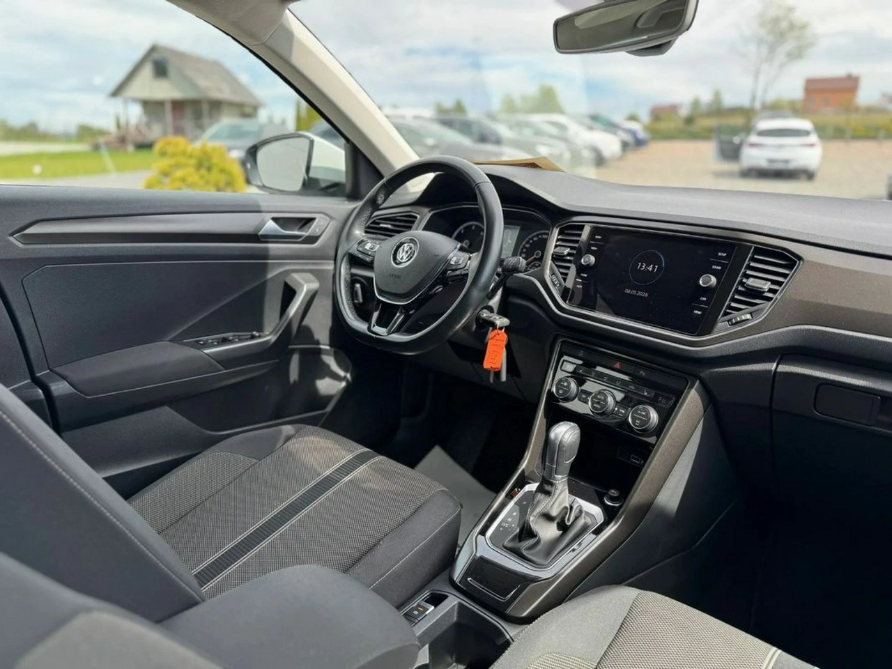 Volkswagen T-Roc - Zdjęcie 13