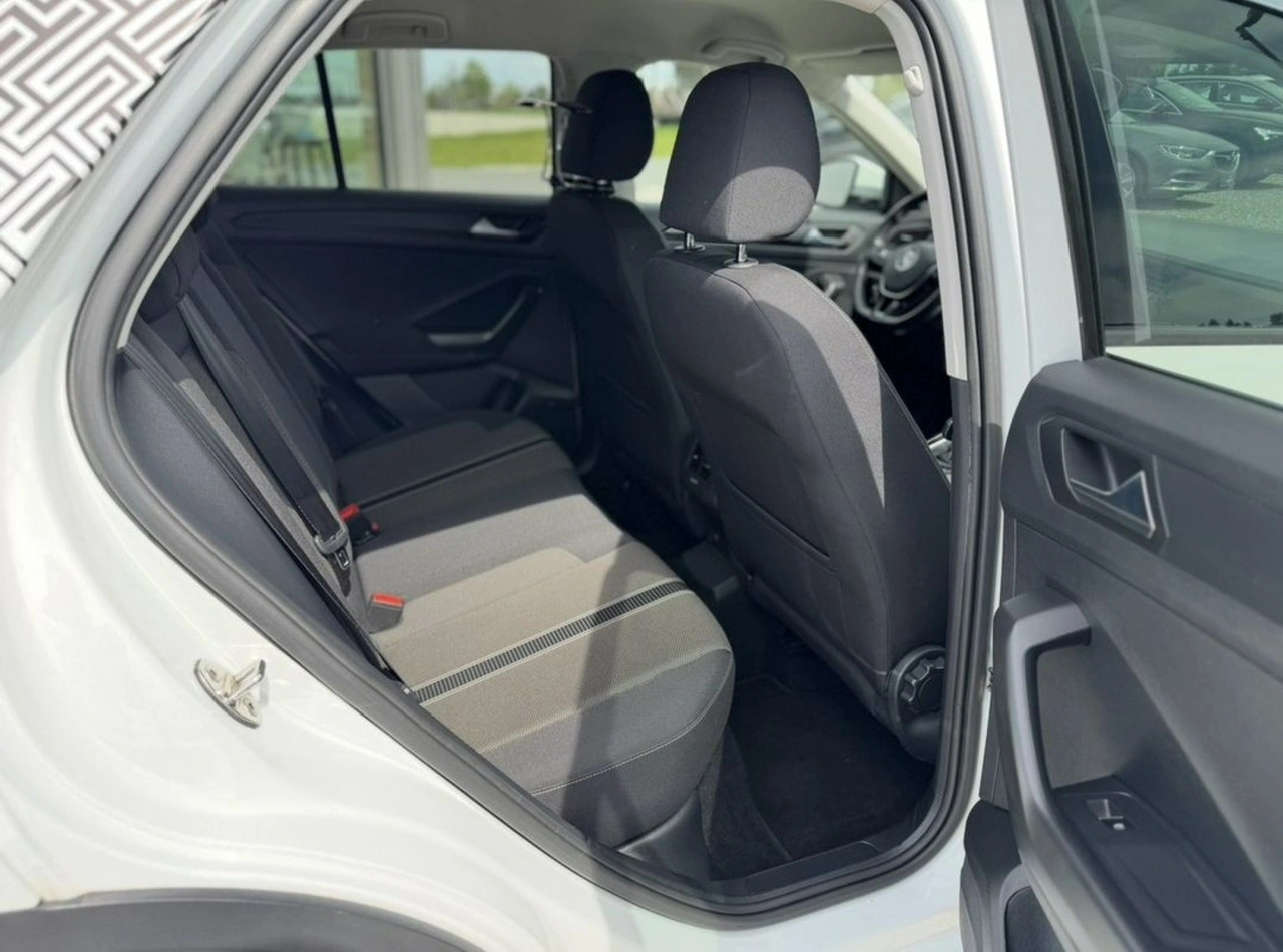Volkswagen T-Roc - Zdjęcie 16