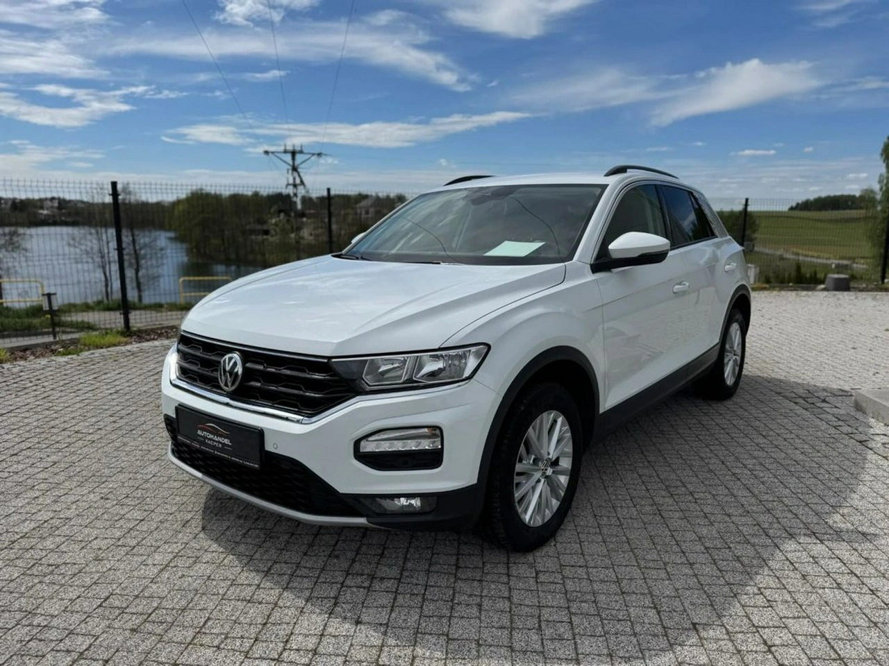 Volkswagen T-Roc - Główne zdjęcie