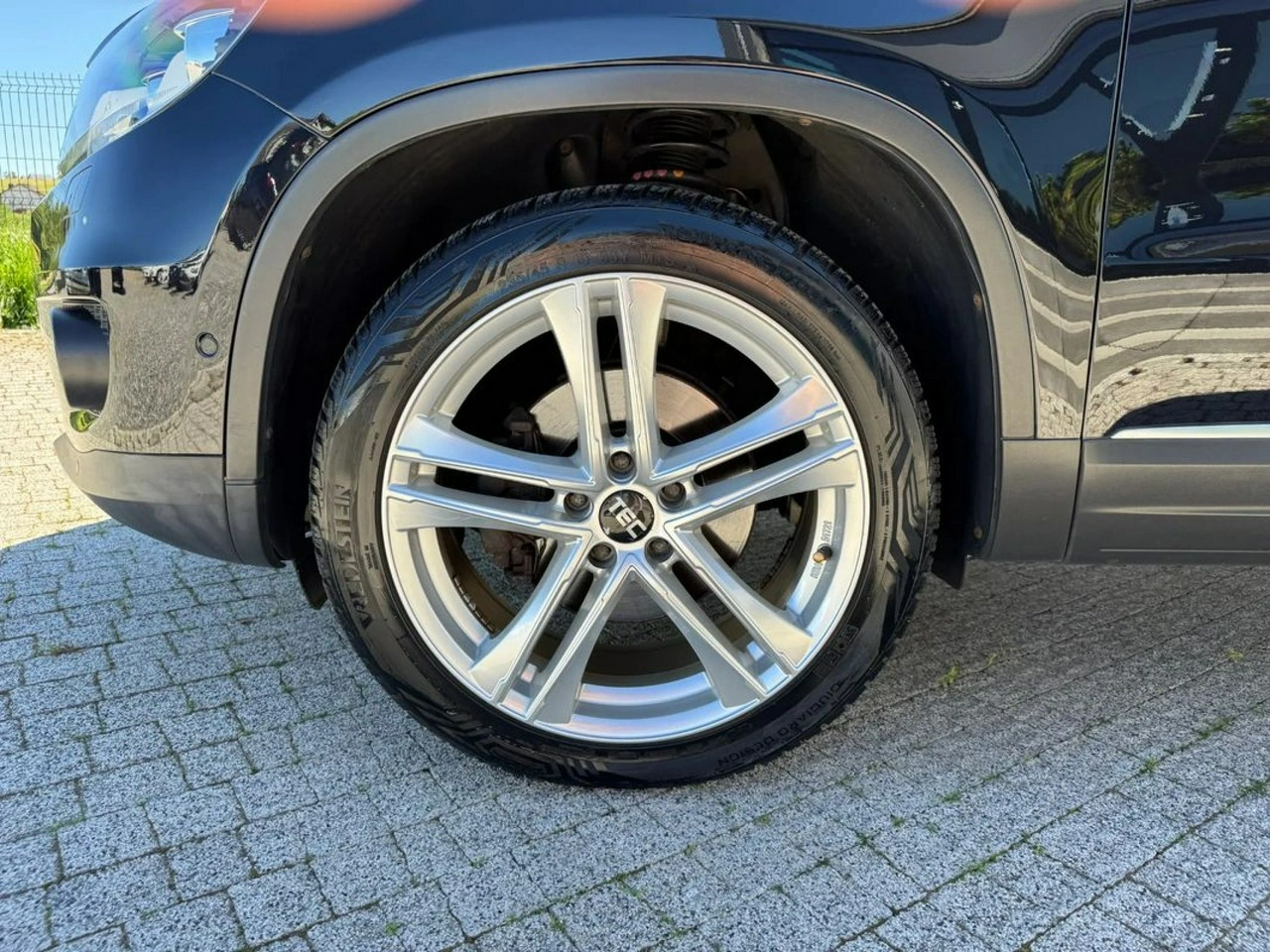 Volkswagen Tiguan - Zdjęcie 10