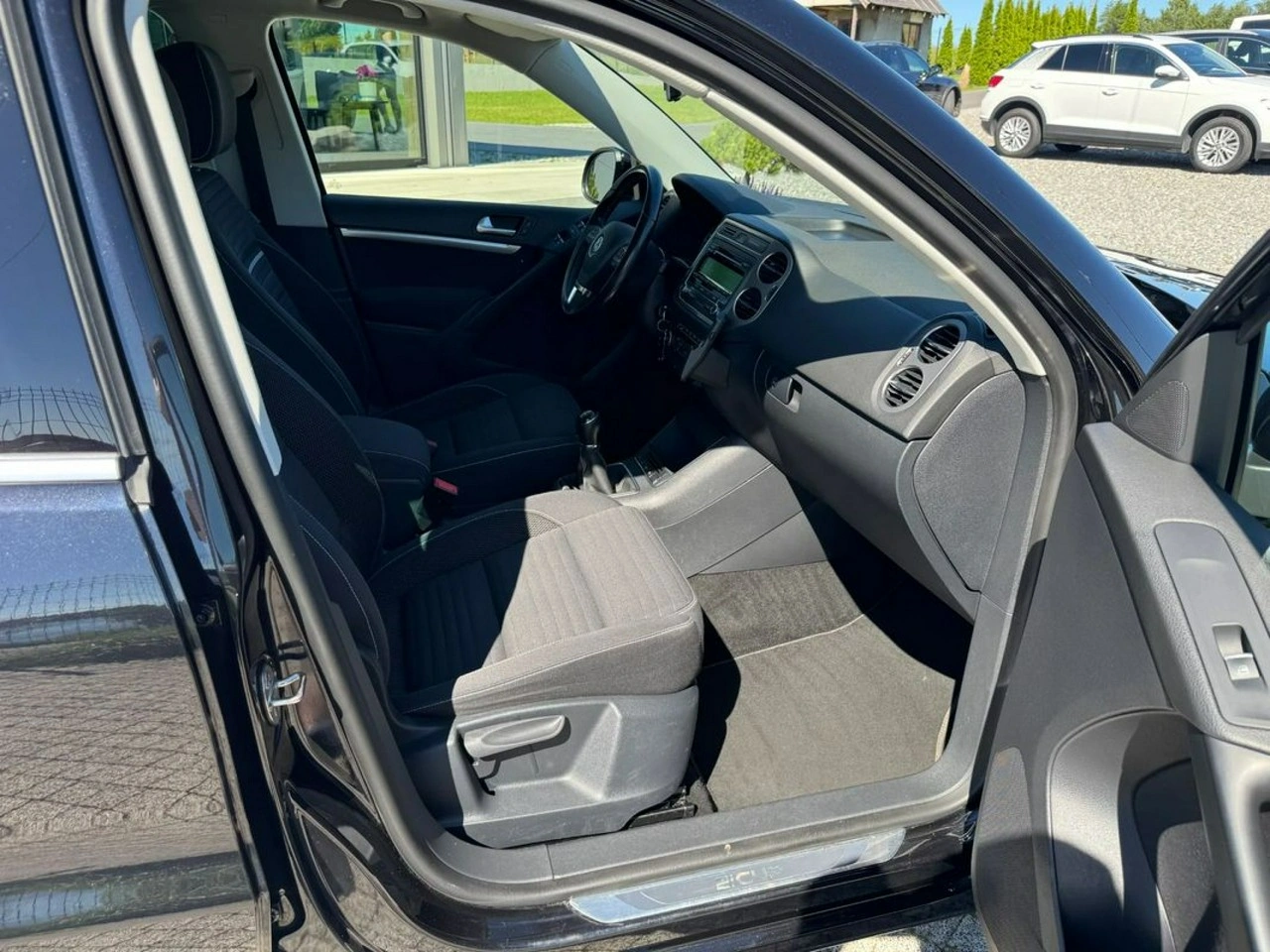 Volkswagen Tiguan - Zdjęcie 13