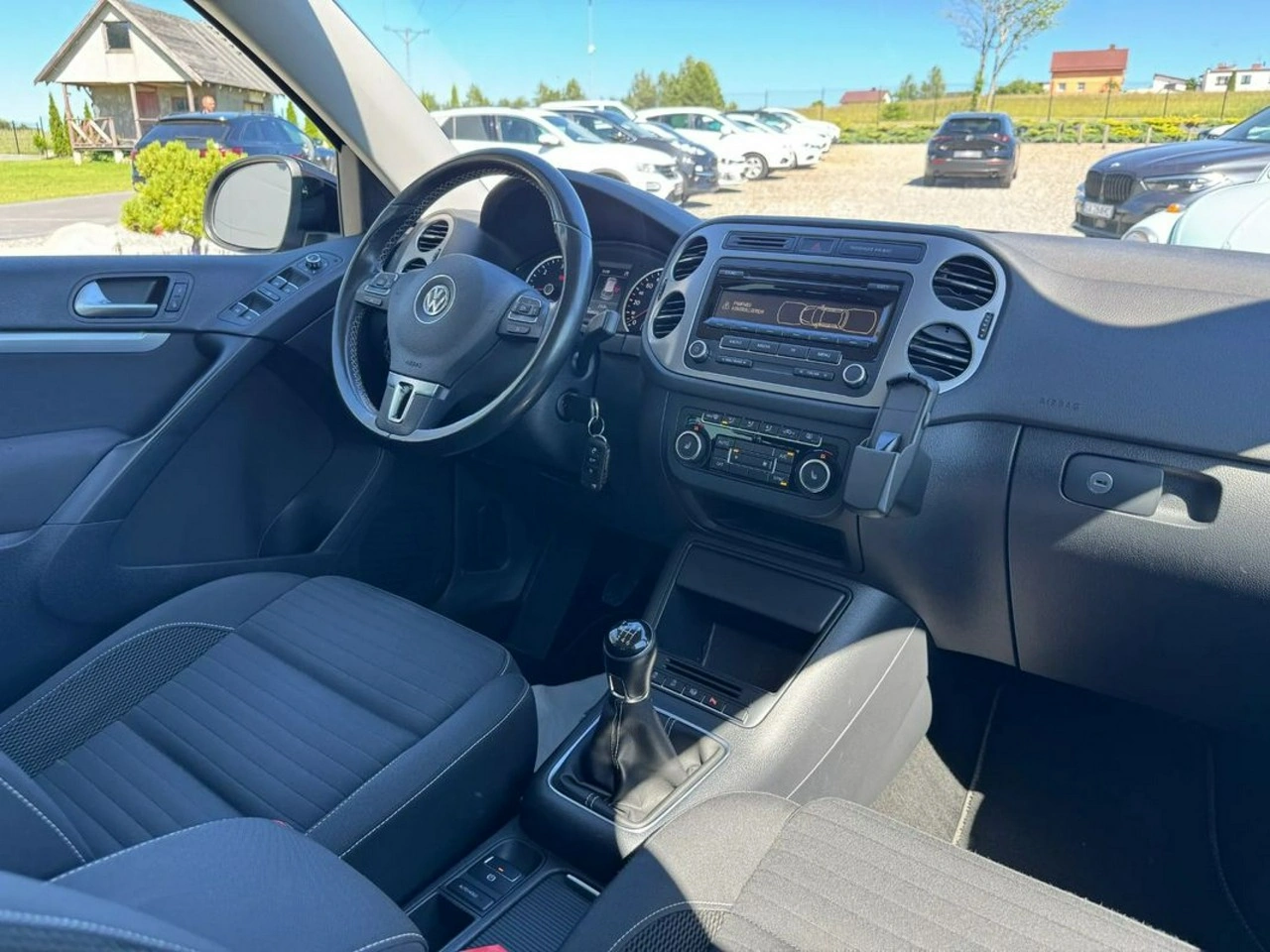 Volkswagen Tiguan - Zdjęcie 17