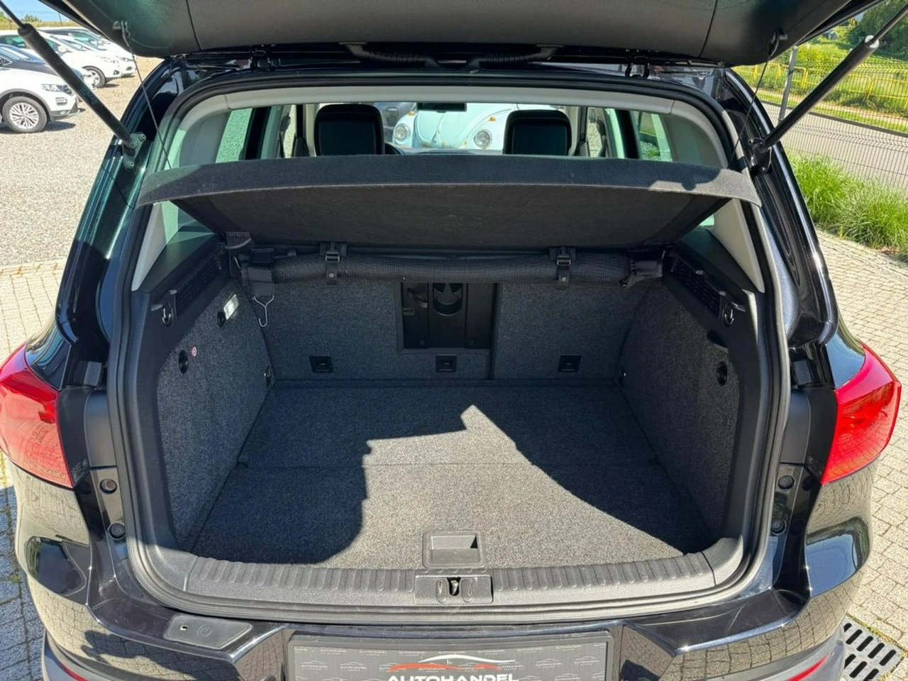 Volkswagen Tiguan - Zdjęcie 32