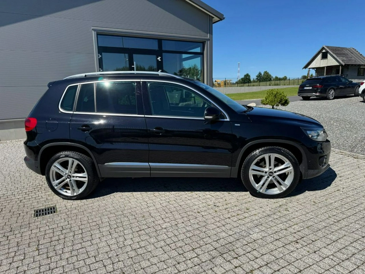 Volkswagen Tiguan - Zdjęcie 4