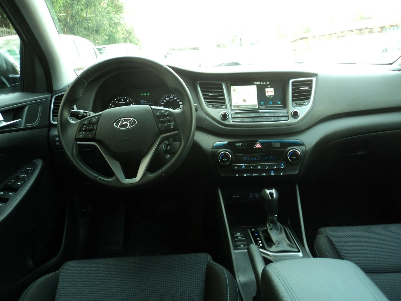 Hyundai Tucson - Zdjęcie 6
