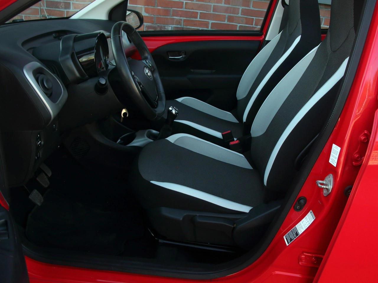 Toyota Aygo - Zdjęcie 12