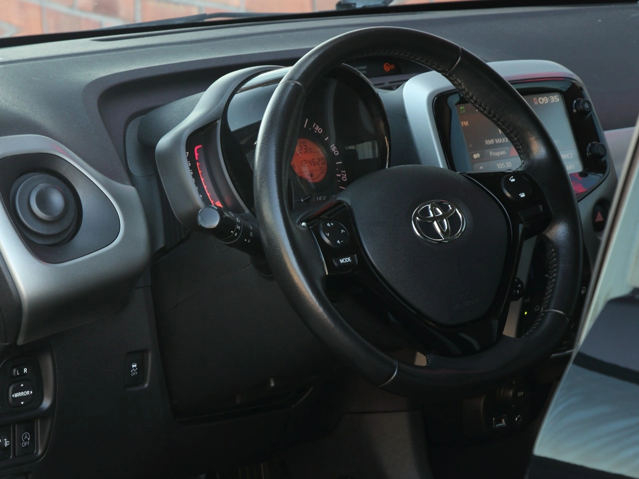Toyota Aygo - Zdjęcie 14