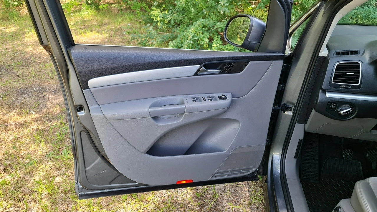 Volkswagen Sharan - Zdjęcie 12