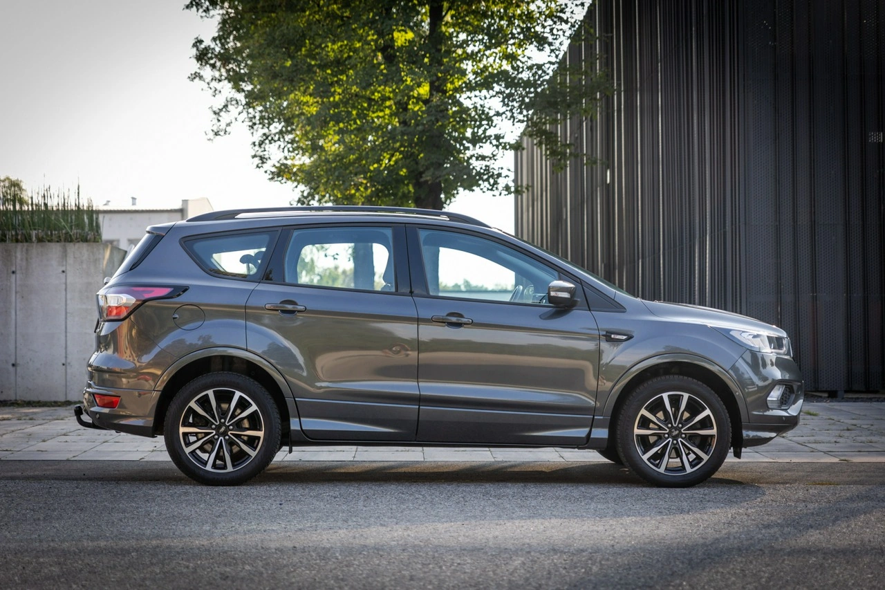 Ford Kuga - Zdjęcie 11