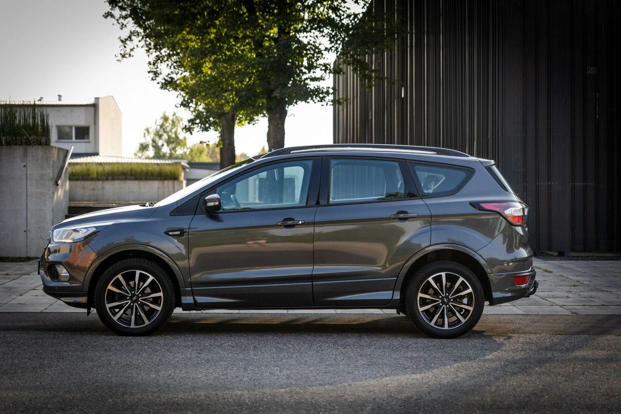 Ford Kuga - Zdjęcie 12