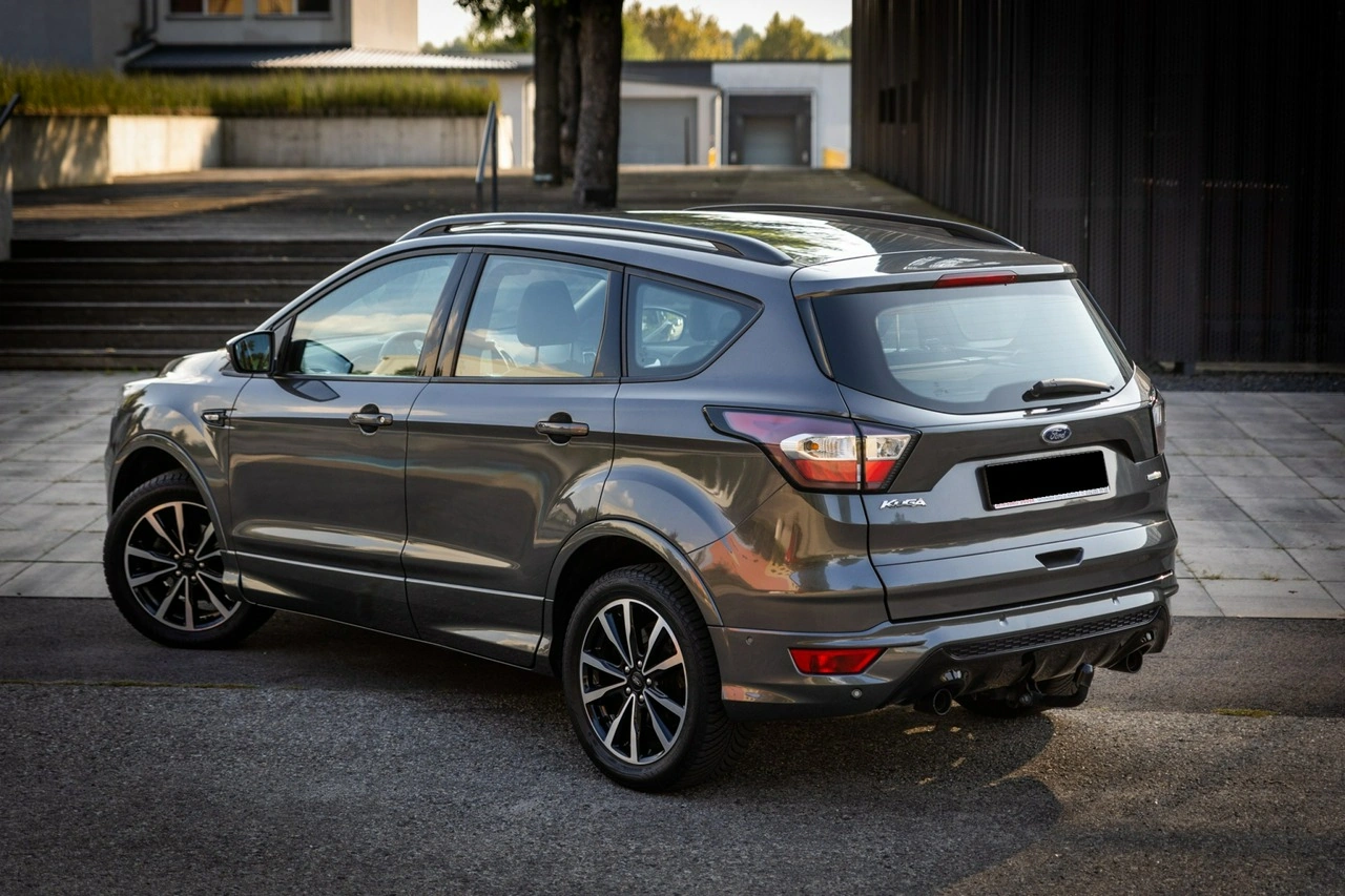 Ford Kuga - Zdjęcie 15