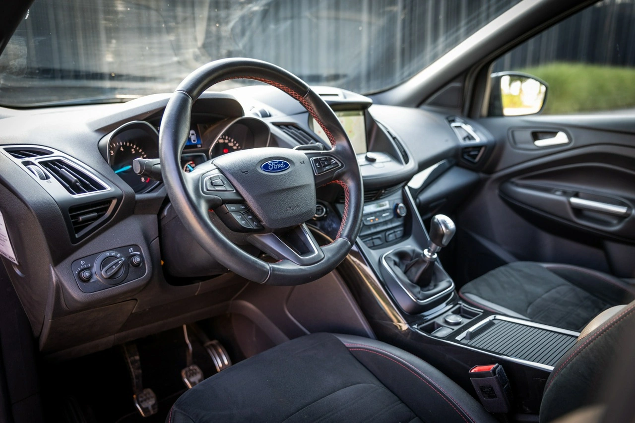 Ford Kuga - Zdjęcie 4