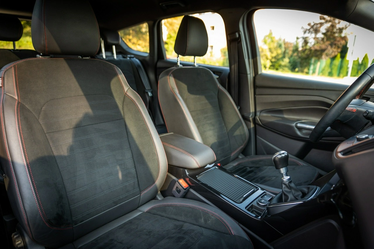 Ford Kuga - Zdjęcie 6