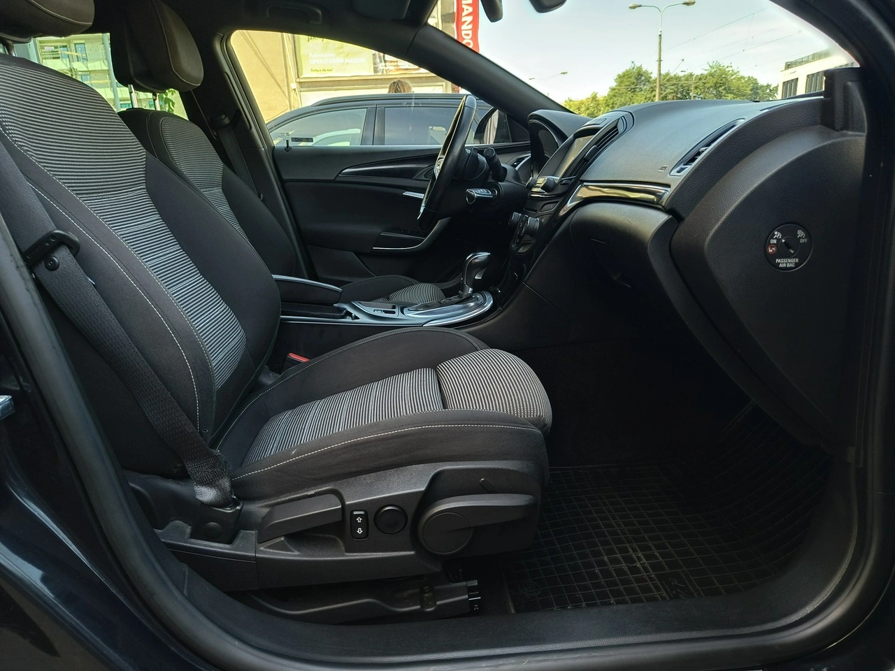 Opel Insignia - Zdjęcie 16