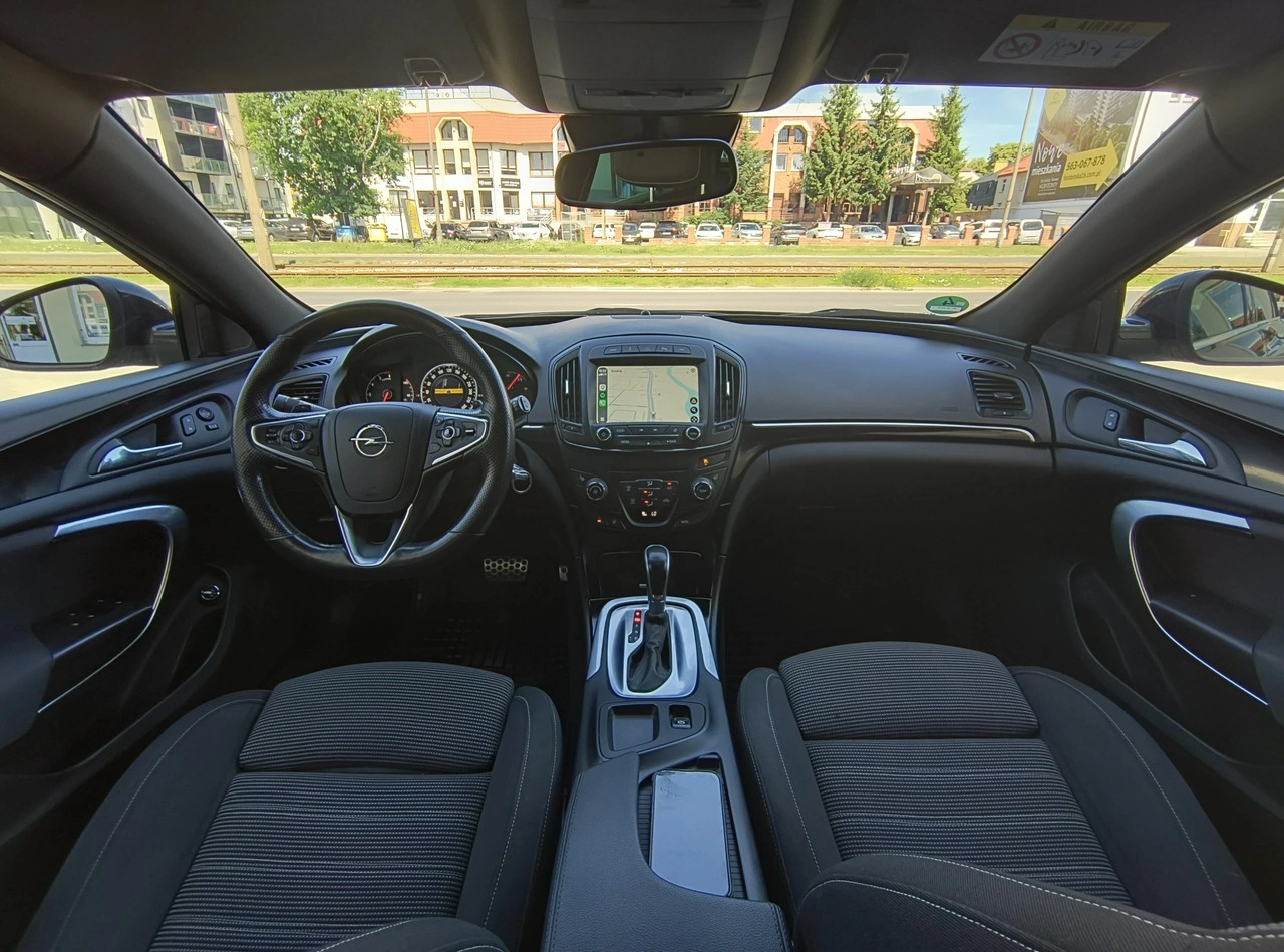 Opel Insignia - Zdjęcie 8