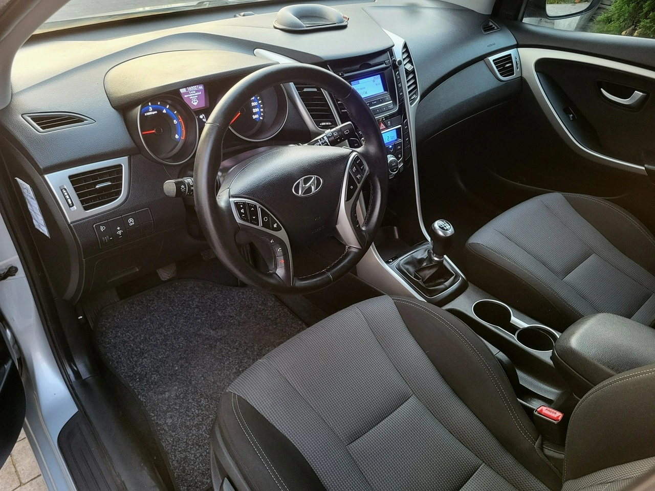 Hyundai i30 - Zdjęcie 8