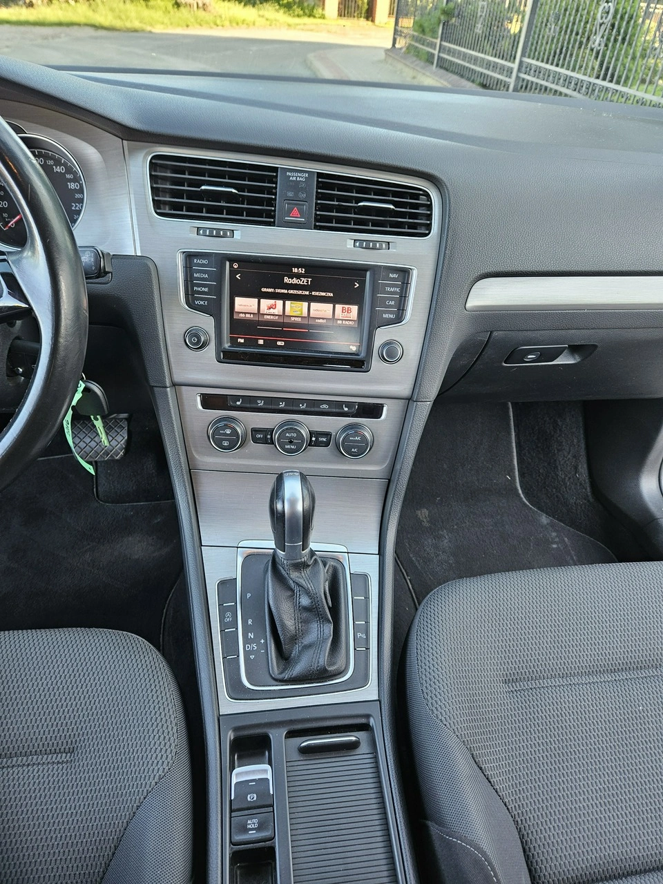 Volkswagen Golf - Zdjęcie 14