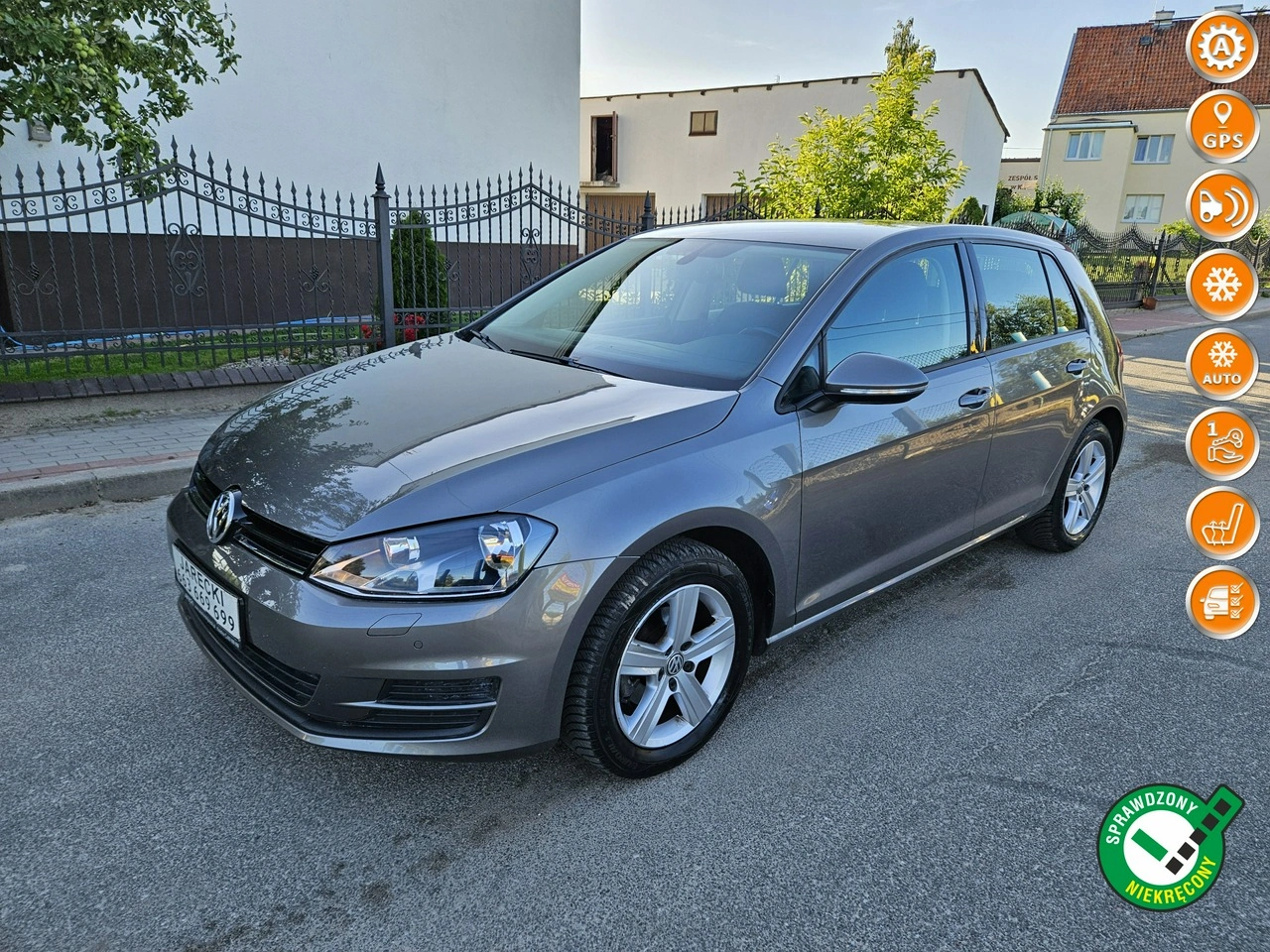 Volkswagen Golf - Główne zdjęcie