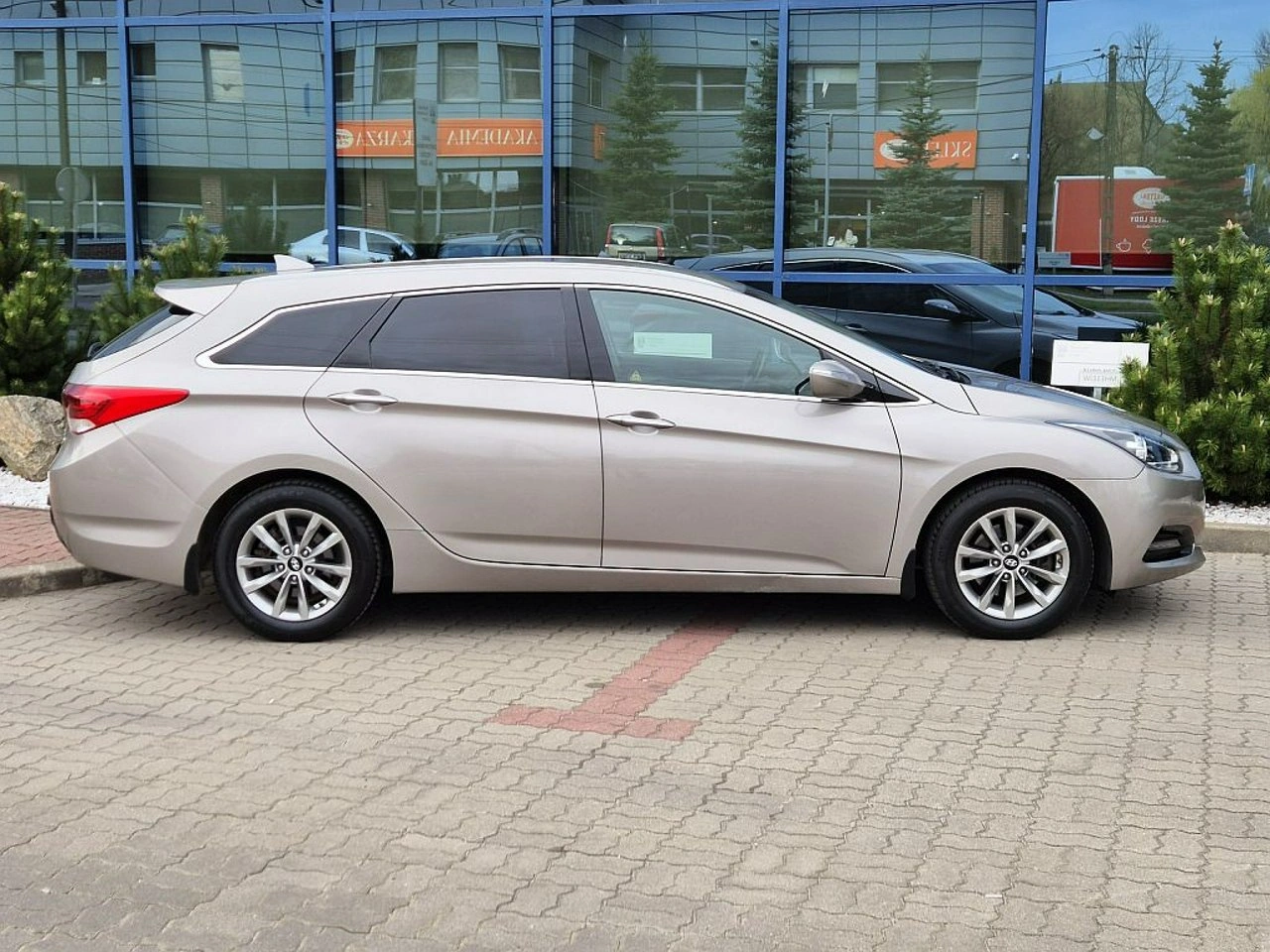 Hyundai i40 - Zdjęcie 3