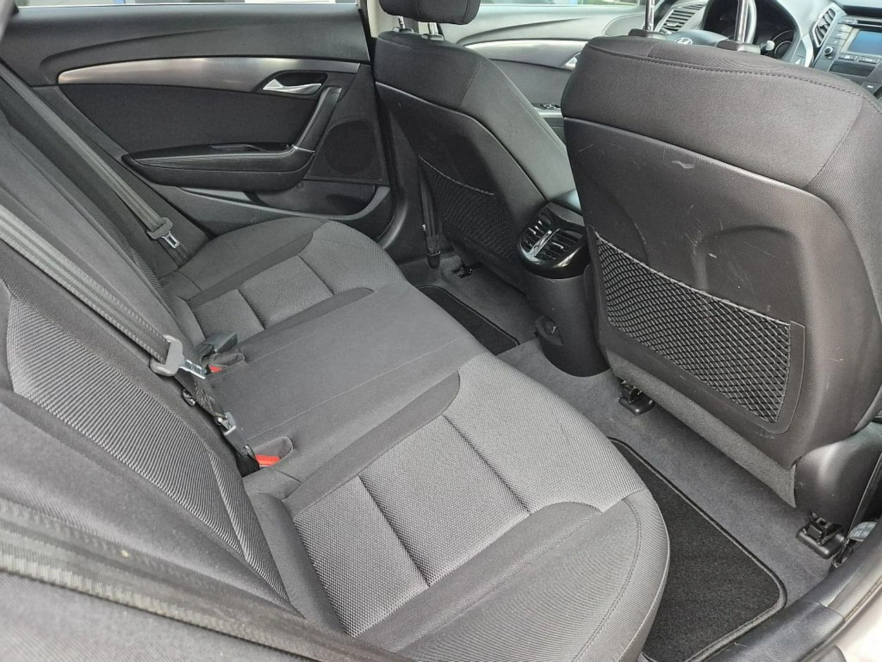 Hyundai i40 - Zdjęcie 8