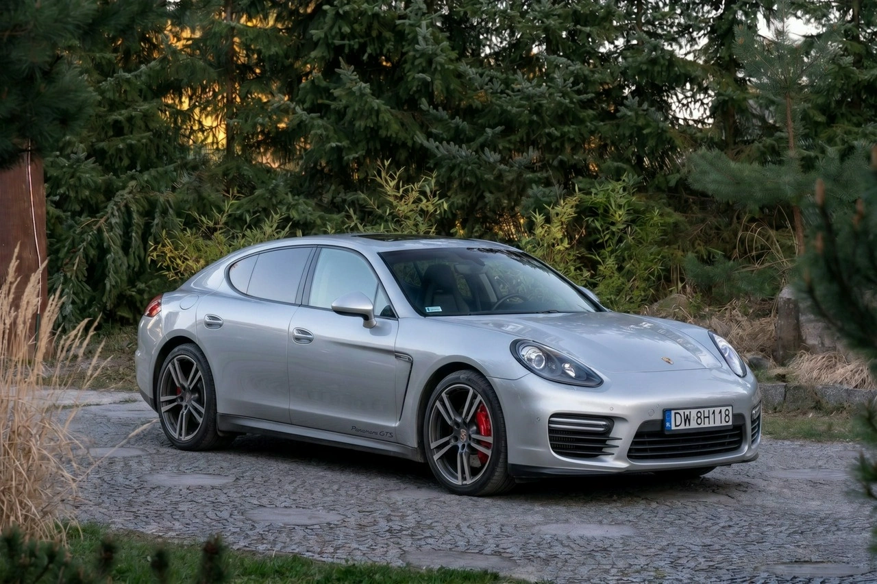 Porsche Panamera - Główne zdjęcie