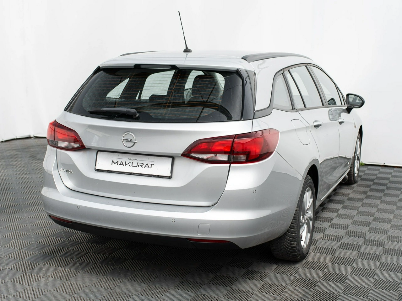 Opel Astra - Zdjęcie 4
