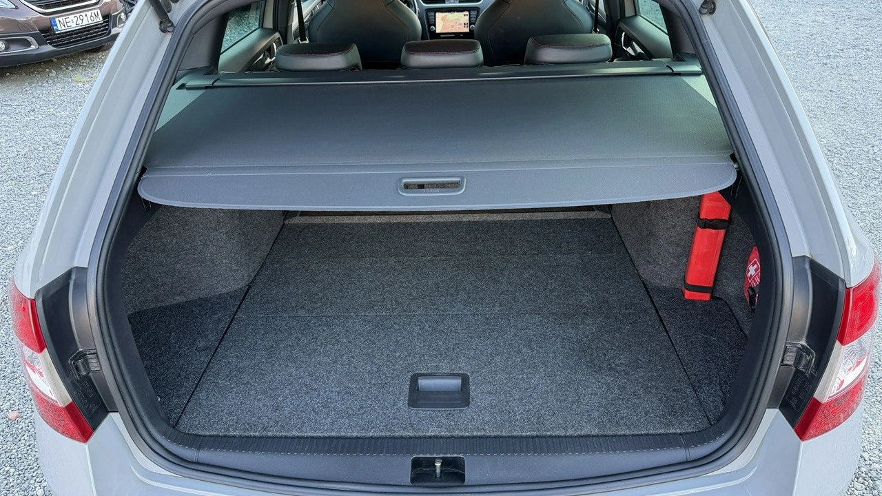 Skoda Octavia - Zdjęcie 10