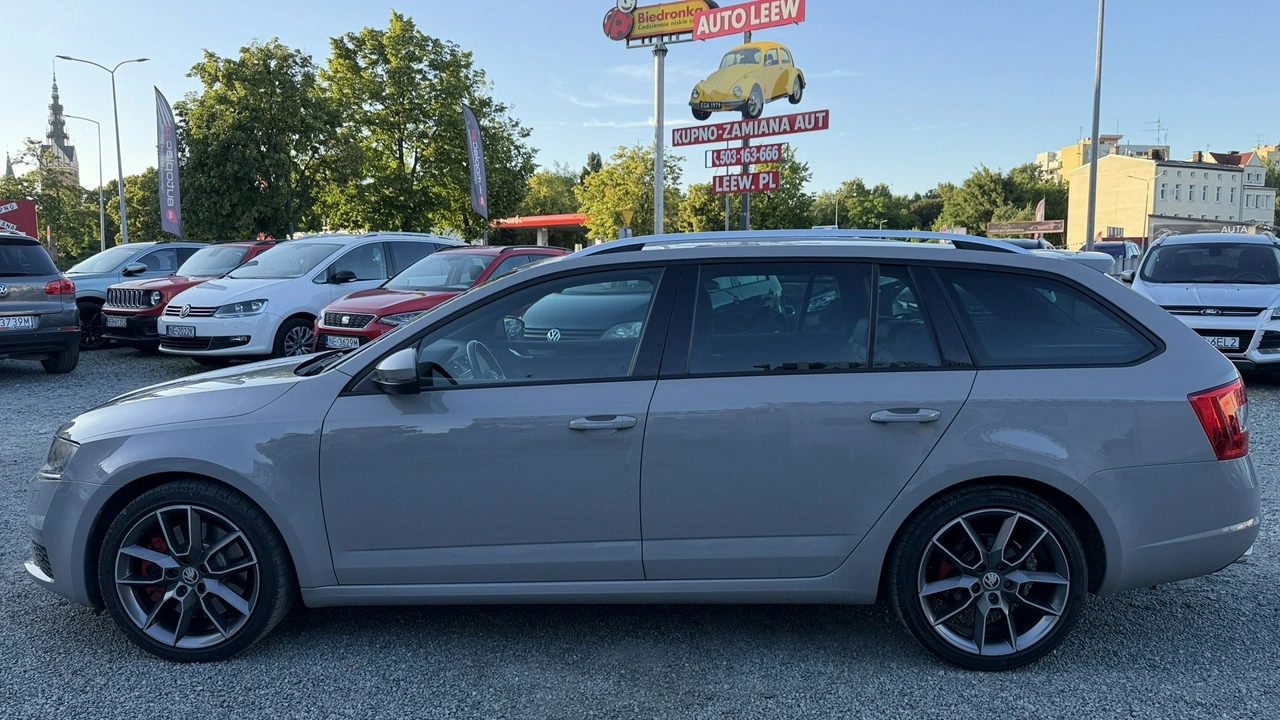 Skoda Octavia - Zdjęcie 13