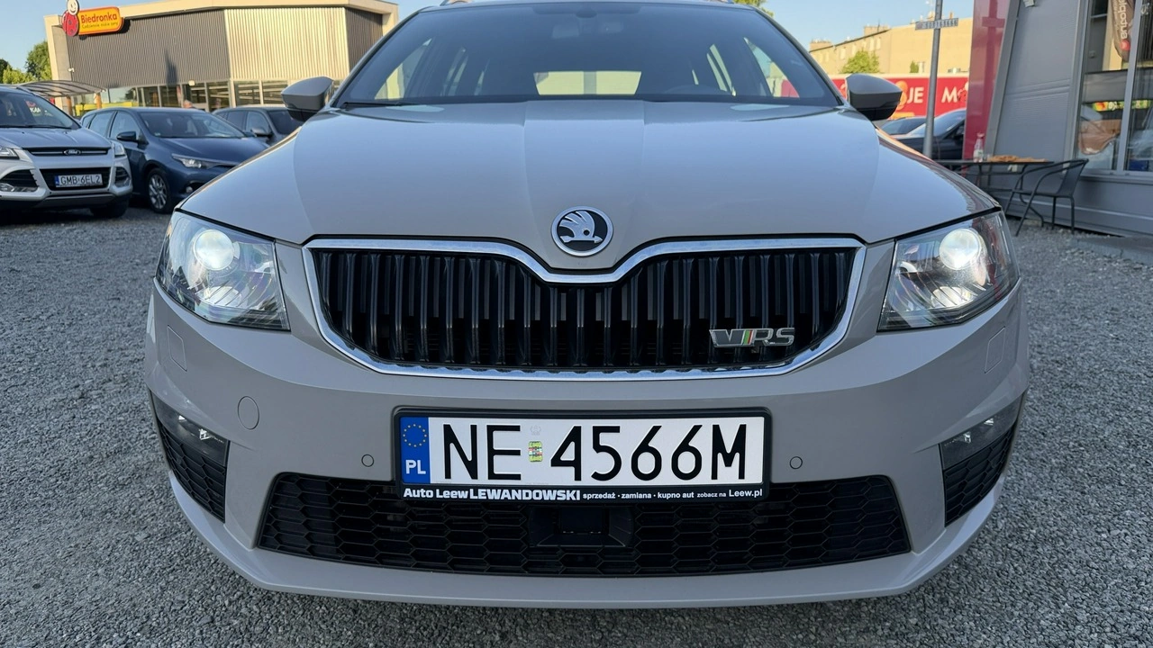 Skoda Octavia - Zdjęcie 15